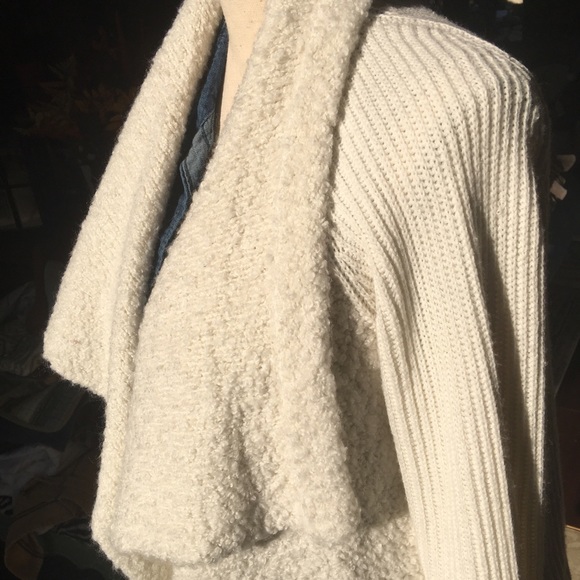 Sioni sweater - Picture 4 of 12